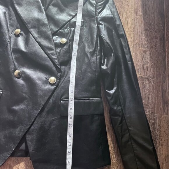 Michael kors Black faux Leather Blazer with Gold Buttons size 4 new - Picture 7 of 8